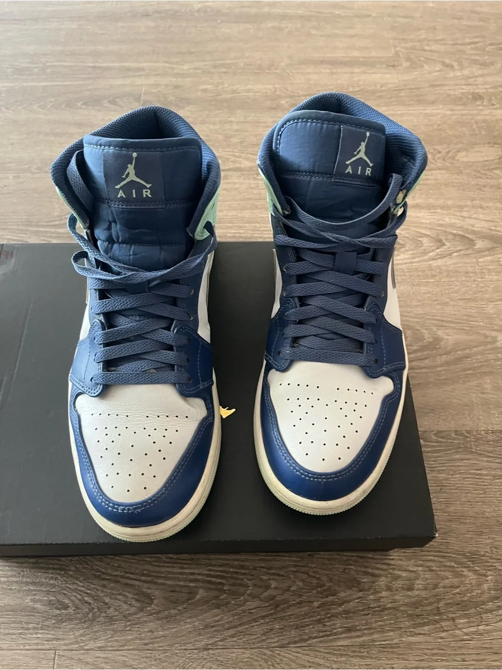 Nike Air Jordan 1 Mid Mens 10.5 Mystic Navy Mint Foam White Shoes 554724 413